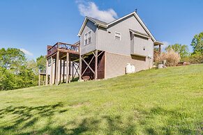 Lake-view Kentucky Getaway w/ Resort Amenities!