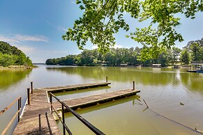 Charming Abbeville Home w/ Private Boat Dock!