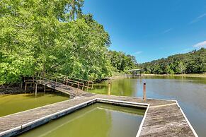 Charming Abbeville Home w/ Private Boat Dock!