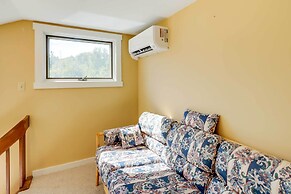 Spacious Woodbury Home w/ Pool + Hot Tub!