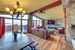 Prairie-style Home on Garden Bay w/ Deck + Hot Tub