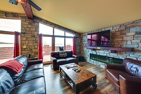 Prairie-style Home on Garden Bay w/ Deck + Hot Tub
