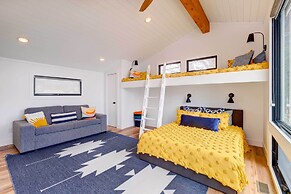 East Jordan Vacation Rental on Lake Charlevoix!