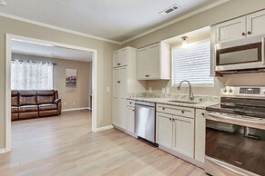 Charming Bluffton Vacation Home w/ Yard!