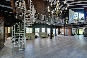 Private Pool: Pilot Point Home on 45 Acres