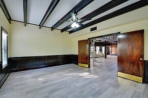 Private Pool: Pilot Point Home on 45 Acres