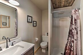 Modern Cabin - 2 Mi to Speelyi Beach!