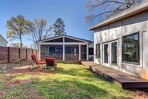 Modern Home With Yard 3 Mi to Uptown Charlotte!