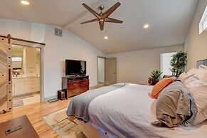 Modern Home With Yard 3 Mi to Uptown Charlotte!