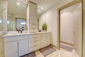 Modern Home With Yard 3 Mi to Uptown Charlotte!