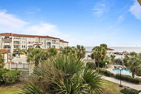 Villa Capriani Condo w/ Direct Beach Access!
