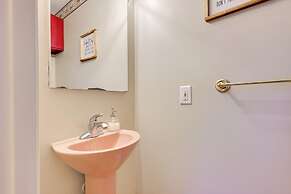 Lakefront Hartland Cottage w/ Patio & Fire Pits!