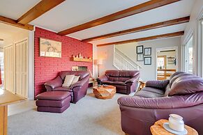 Lakefront Hartland Cottage w/ Patio & Fire Pits!