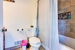 Lakefront Hartland Cottage w/ Patio & Fire Pits!