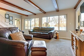 Lakefront Hartland Cottage w/ Patio & Fire Pits!