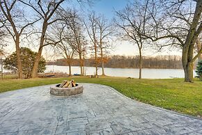 Lakefront Hartland Cottage w/ Patio & Fire Pits!