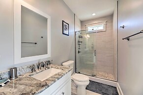 Gorgeous Emerald Isle Getaway: Walk to Beach!