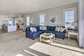 Gorgeous Emerald Isle Getaway: Walk to Beach!