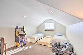 Garden City Gem: Private Hot Tub & Game Room!