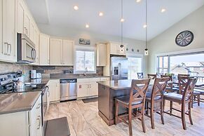 Garden City Gem: Private Hot Tub & Game Room!