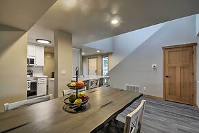 Luxurious Tacoma Retreat w/ Quartz Countertops!