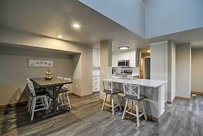 Luxurious Tacoma Retreat w/ Quartz Countertops!