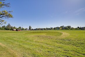 Luxurious Tacoma Retreat w/ Quartz Countertops!