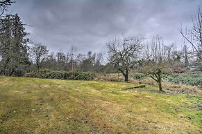 Luxurious Tacoma Retreat w/ Quartz Countertops!