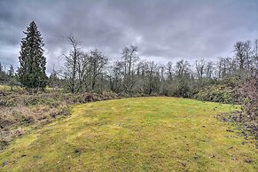 Luxurious Tacoma Retreat w/ Quartz Countertops!