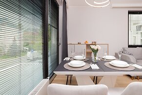 Okrzei Apartment Sopot by Renters
