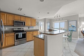 Avalon 507 3 Bedroom Condo by RedAwning