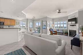 Avalon 507 3 Bedroom Condo by RedAwning