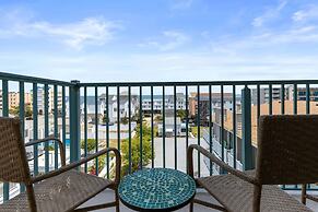 Avalon 507 3 Bedroom Condo by RedAwning