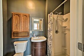 The Junction: Victorian Home in Quaint Fortville!