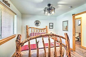 Pinetop Retreat w/ Fire Pit & Game Room!