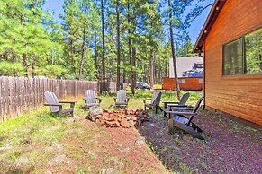 Pinetop Retreat w/ Fire Pit & Game Room!