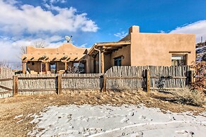 Casita Vacation Rental Near Taos w/ Patio!