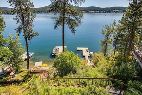 Loon Lake Waterfront Retreat: 2 Decks & Dock!
