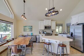 Loon Lake Waterfront Retreat: 2 Decks & Dock!