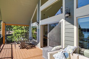 Loon Lake Waterfront Retreat: 2 Decks & Dock!