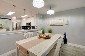 Tranquil Redington Beach Condo w/ Beach Access