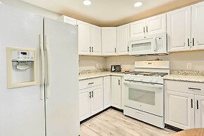 Charming Beacon Apt w/ Fire Pit: Near Hiking!
