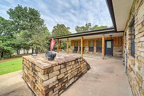 Lakefront Eufaula Vacation Rental w/ Private Dock