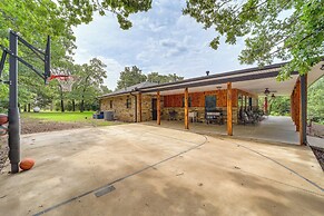 Lakefront Eufaula Vacation Rental w/ Private Dock