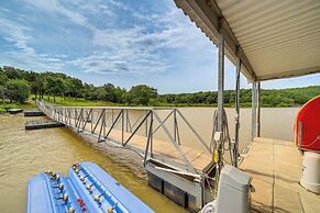 Lakefront Eufaula Vacation Rental w/ Private Dock