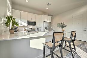 Phoenix Casita: 2 Mi to State Farm Stadium!