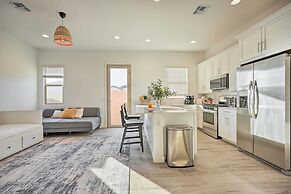 Phoenix Casita: 2 Mi to State Farm Stadium!