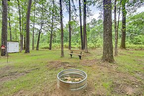 Hemphill Home w/ Community Perks < 1 Mi to Water!