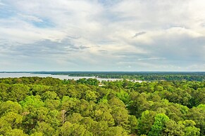 Hemphill Home w/ Community Perks < 1 Mi to Water!