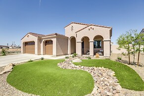 Private Pool & Grill: Modern Goodyear Retreat
